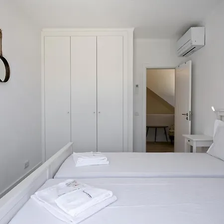 Flh Family House With Pool Альтура